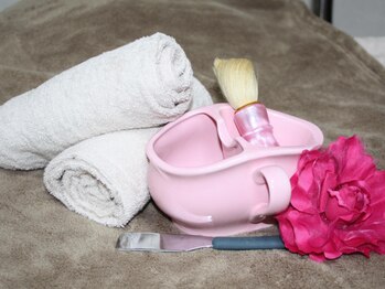 せんす/【道具も女性専用で肌に優しく】