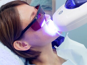 ホワイトニングセンター 谷山店の写真/毎日の食事でついてしまう歯の汚れをセルフホワイトニングでトーンアップ♪大事なイベント前にオススメ◇