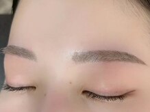 ニクシーアイブティック(Nixie Eye Boutique)/眉毛/まゆげ/美眉スタイリング