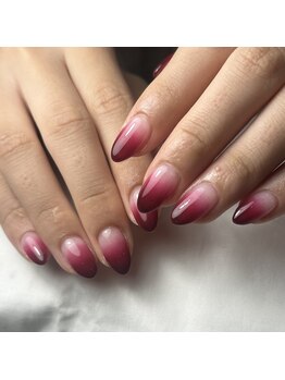 ネイルアトリエビー(nail atelier be’)/ボルドーグラデ