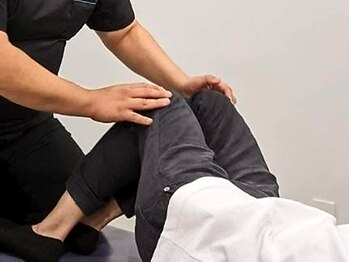 ジタンボディ整体院 調布(JITANBODY整体院)の写真/腰の痛みをその場しのぎではなく根本から改善へ！操体法による短時間施術で、ボキボキしないやさしい整体◎