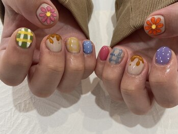 プラス サード(Plus 3rd)/個性的ネイル bymarina.a