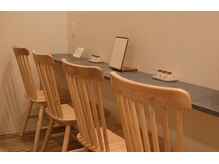 ご来店・受付・カウンセリングシートのご記入/初めてでも安心。“なんとなく不調”も丁寧にお聞きします