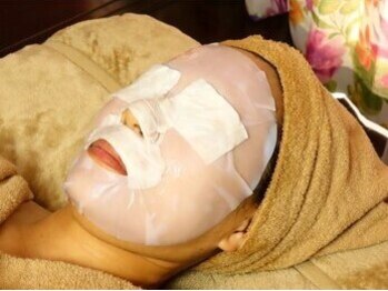 サロンローズ(Salon Rose)の写真/顔脱毛とパックのW効果☆【お顔丸ごと脱毛1回/白樺ジュエキローションパック付◆初回¥3300】