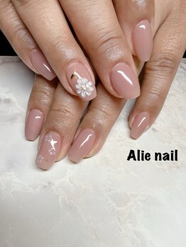 アリーネイル(Alie nail)/