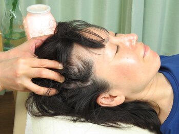 とも整体院/ヘッドマッサージですっきりMax