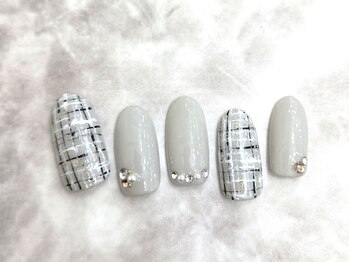 ツィードネイル