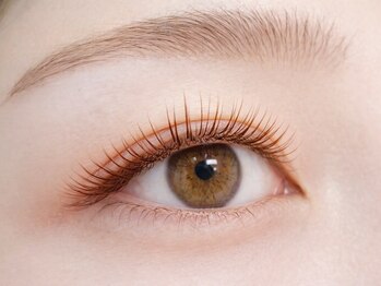 ラル 天神(Ral.)の写真/【カラーエクステ/フラットラッシュ/天神】大人気ブラウンマツエク◎抜け感と透明感でトレンドアイへ♪