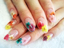 エムネイル(M Nail)/スカルプ・ドライフラワー押し花