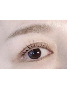 ナチュラル上品な目元にしたい