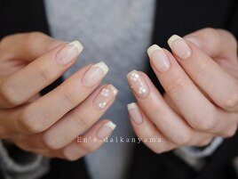 フレンチネイル×フラワーネイル