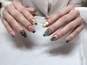 オーケーネイル(OK Nail)/左右違うデザイン