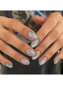 コンフィ(comfy)/雫ネイル