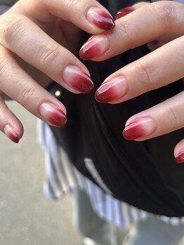 赤ネイルグラデーションshiho