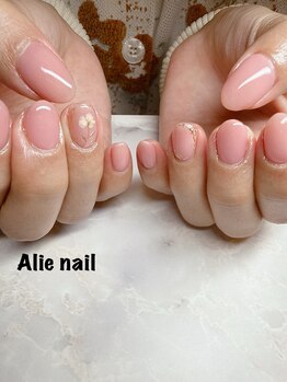 アリーネイル(Alie nail)/
