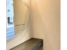サロン ビレッジ キンシチョウ(SALON VILLAGE Kinshicho)の雰囲気（広々とした共用メイク直しスペースあり◎まつげパーマ/眉毛）