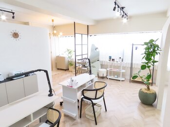 THE BALM six 銀座三丁目店