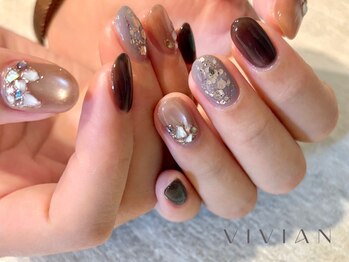 ヴィヴィアン ネイル(Vivian nail)/シェル ストーン キラキラ