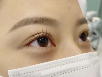 イェッカ(YECCA)/眉スタイリング×パリジェンヌ