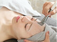 ルブランプラス(Le Blanc +)/【プラピール】1剤目を塗布