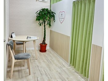 ホワイトニングショップ 岡山問屋町店/【カウンセリングスペース】