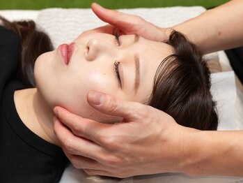 ベース(BASE)/小顔矯正