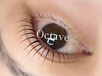オクターブ 恵比寿店(Octave)の写真/【定番まつエク!フラットラッシュ】自まつ毛が伸びたような自然な仕上がりで目力もUP!大人女性にオススメ◎