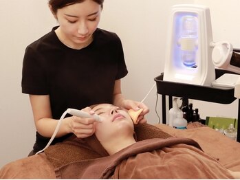 ミセルビューティー 御堂筋本町(micell beauty)の写真/繰り返す肌の揺らぎに!毛穴/ニキビケア/シミしわ改善など長年の肌のお悩みから卒業しよう!圧倒的な肌質改善