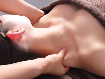 カルサイト(Calcite)/流すだけで変わるバストライン♪