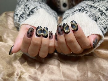 ココズルーム(KOKO's Room)/キラキラハートネイル