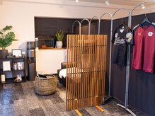 ジェンツ フナバシ(Gents.FUNABASHI)の雰囲気（店内は広さ十分のお洒落な内装です♪）