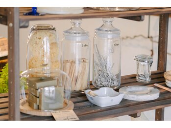 もみほぐし専門店 禅-zen-/パロサント、セージ