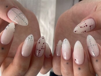 モアグラム 銀座店(More Glam)/ドットネイル