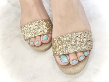 キャンアイドレッシー 下赤塚店の写真/トレンド感ある足元を演出!【フットネイル(マグネットorオーロラorフラッシュorミラー10本)7480円】