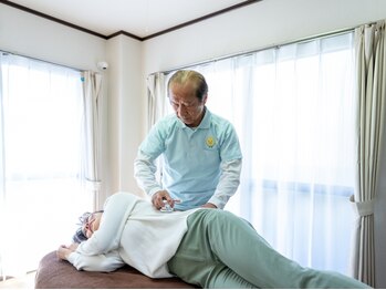 サロン サンテの写真/腰痛や体のだるさなどお悩みに◎深部までほぐして不調のない健康的な身体づくりをお手伝いいたします♪