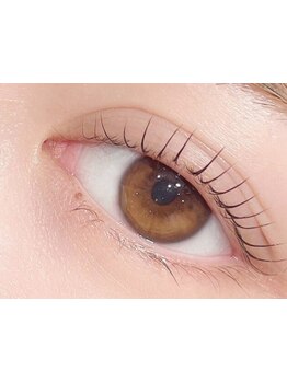 ナチュラル上品な目元にしたい