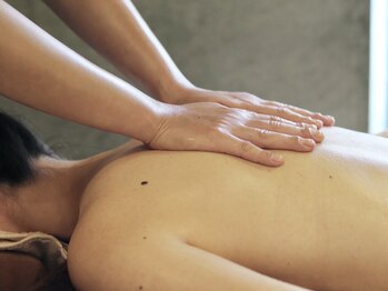 スパ イグレック パリ 小竹向原店(SPA IGREK PARIS)の写真/アロマ上位資格者によるカウンセリング☆オールハンドの手技で心身の緊張を緩めしなやかな身体へと導きます