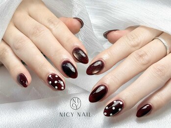 ニーシーネイル サンシャインシティ池袋(NICY NAIL)の写真/シンプルだけど洗練されたデザインネイルも楽しみたい方におすすめ◎オフィスでも映える美しい指先へ♪