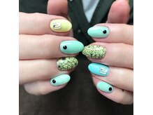 ヒトミネイルズ(Hitomi Nails)/