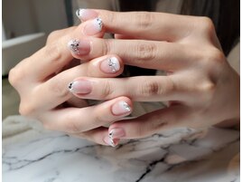 ホワイトガラスフレンチネイル