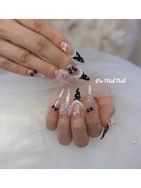 モノトーン×立体フラワーネイル