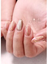 アイネイルズ(Ai nails)/ミディアムネイルを美フォルムに