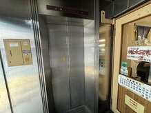 プラチナムドール 三宮店(PLATINUMDOLL)/エレベーターをご利用ください