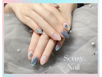 センシー ネイル スタジオ(Sensy Nail Studio)/バカラ風アート+水色マグネット