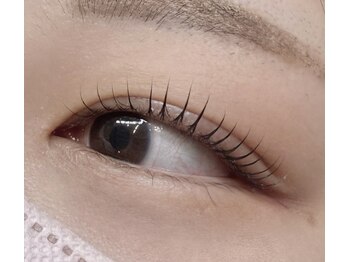 アトリエバンビ(atelier Bambi)/まつげパーマ・ラッシュリフト＊