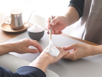 テケア(TEKEA)の写真/傷んだ爪もいたわりながら美しく！爪のお悩みは専門知識を持つスタッフにお任せください♪