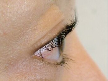 エム アマーレ(M-amare)/まつげパーマ