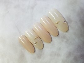ベージュカラー