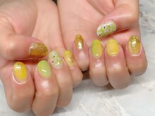 レブロン(LEBRON)/イエロー/グリーン　ニュアンス