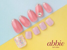 ハンドフット￥11572/￥9834